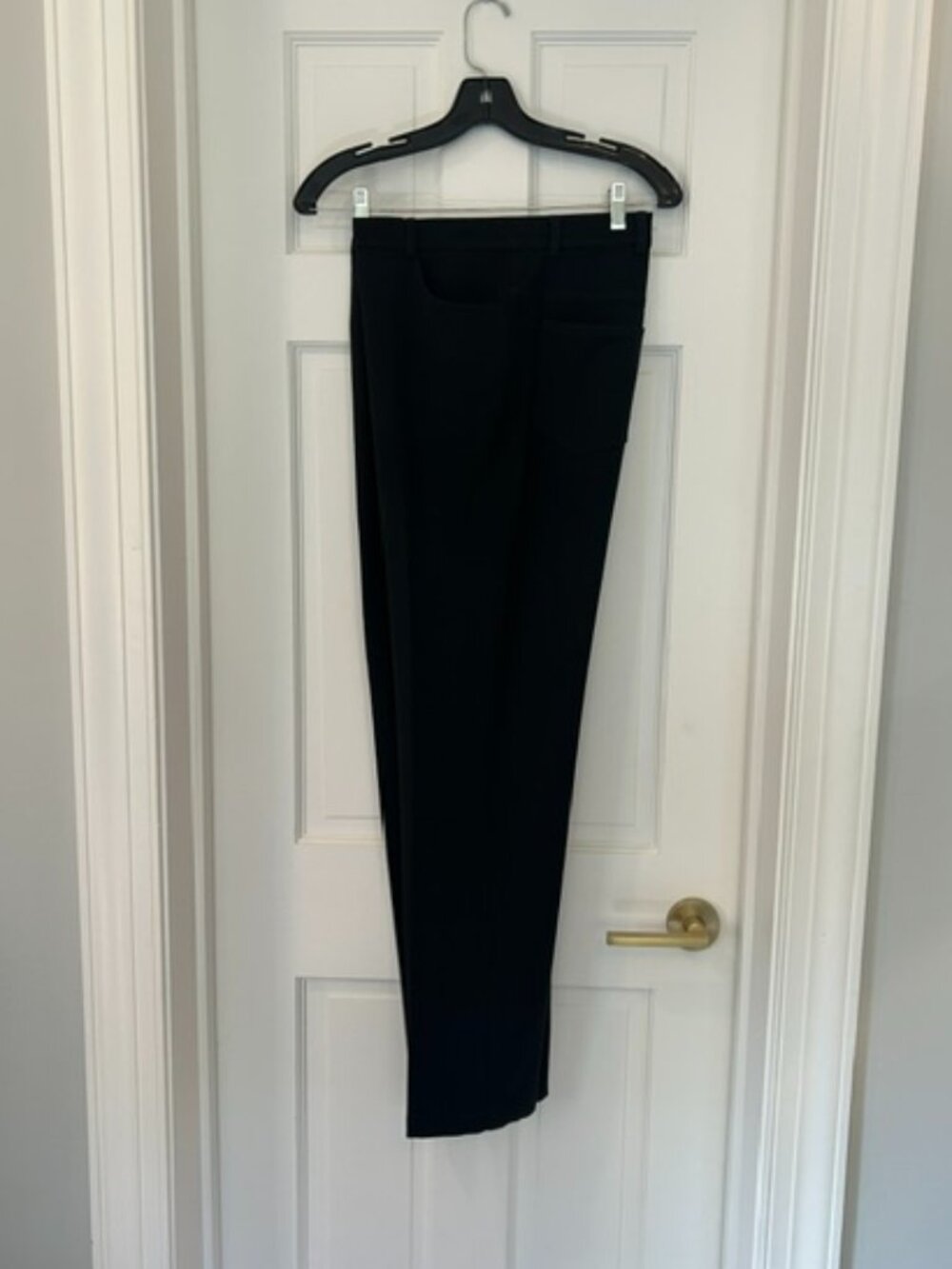 St. John Sport Black Straight Leg Pants- Size 6